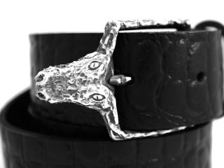 Кайман Классика - ремень с пряжкой в форме головы крокодила.